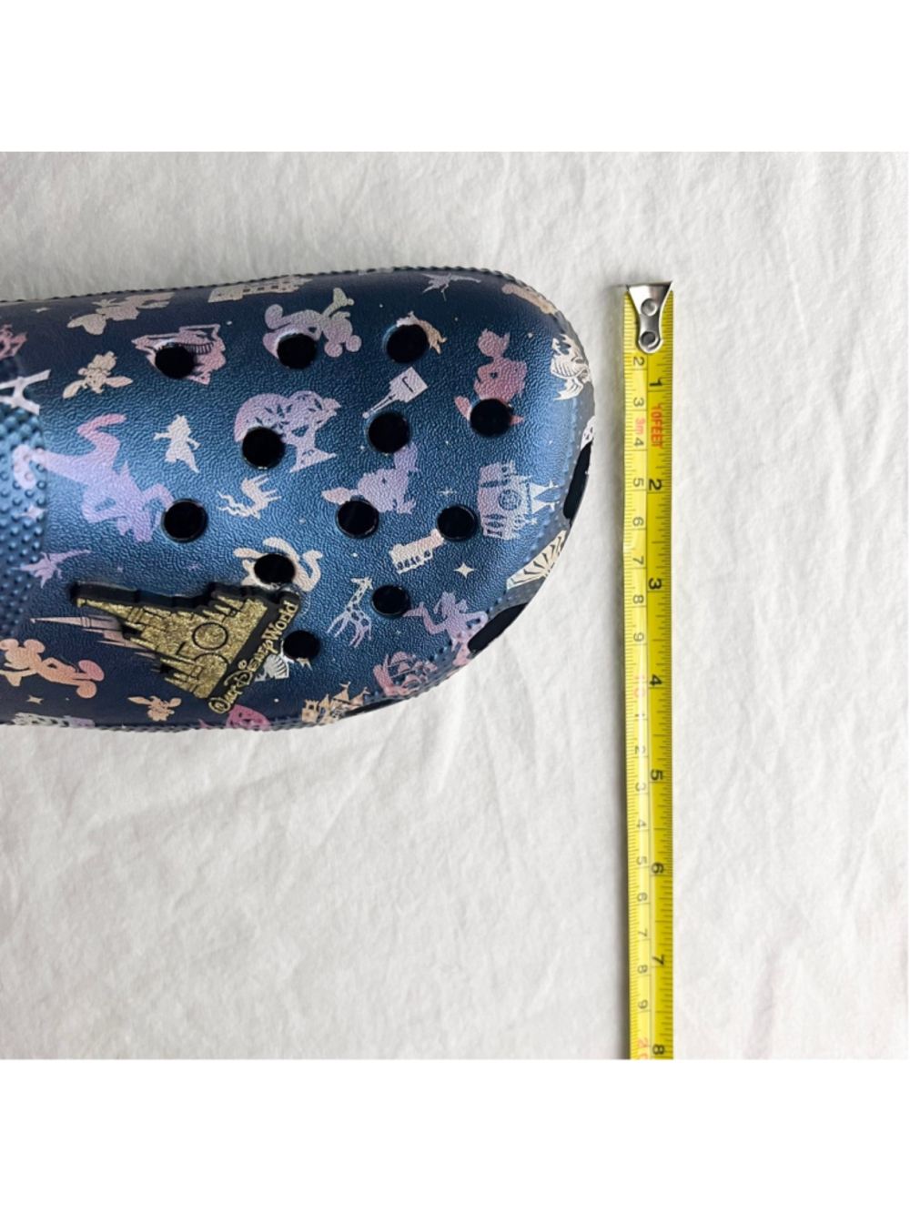 Crocs Walt Disney World 50th Anniversary Grand Finale Castle Clogs M 5 W 7 NWOB - Picture 9 of 10